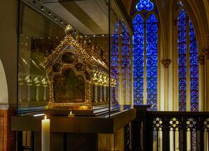 Schrein des Nikolaus von Verdun in der Schatzkammer Sankt Servatius.